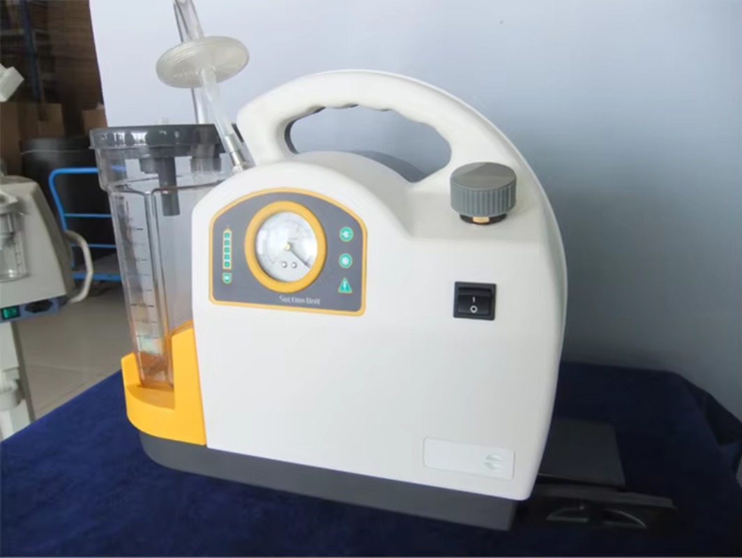 고유량 휴대용 배터리식 의료용 흡인기 응급처치 구강 흡 - Suction Machine Medical 리뷰 및 가격